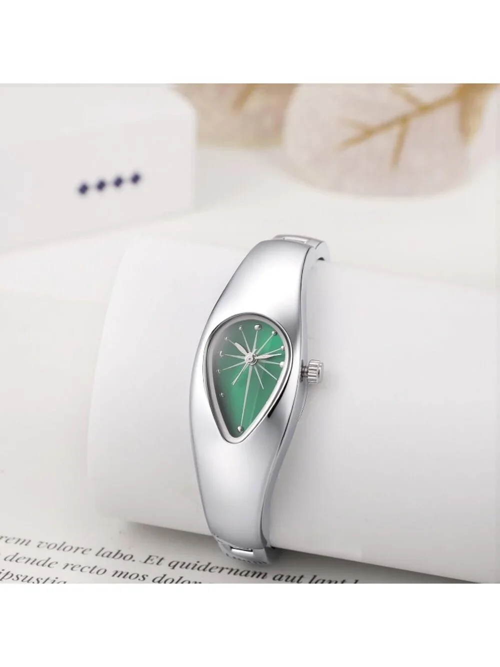 Women's Silver Green Stainless Steel Strap Teardrop Shape Dial Quartz Watch